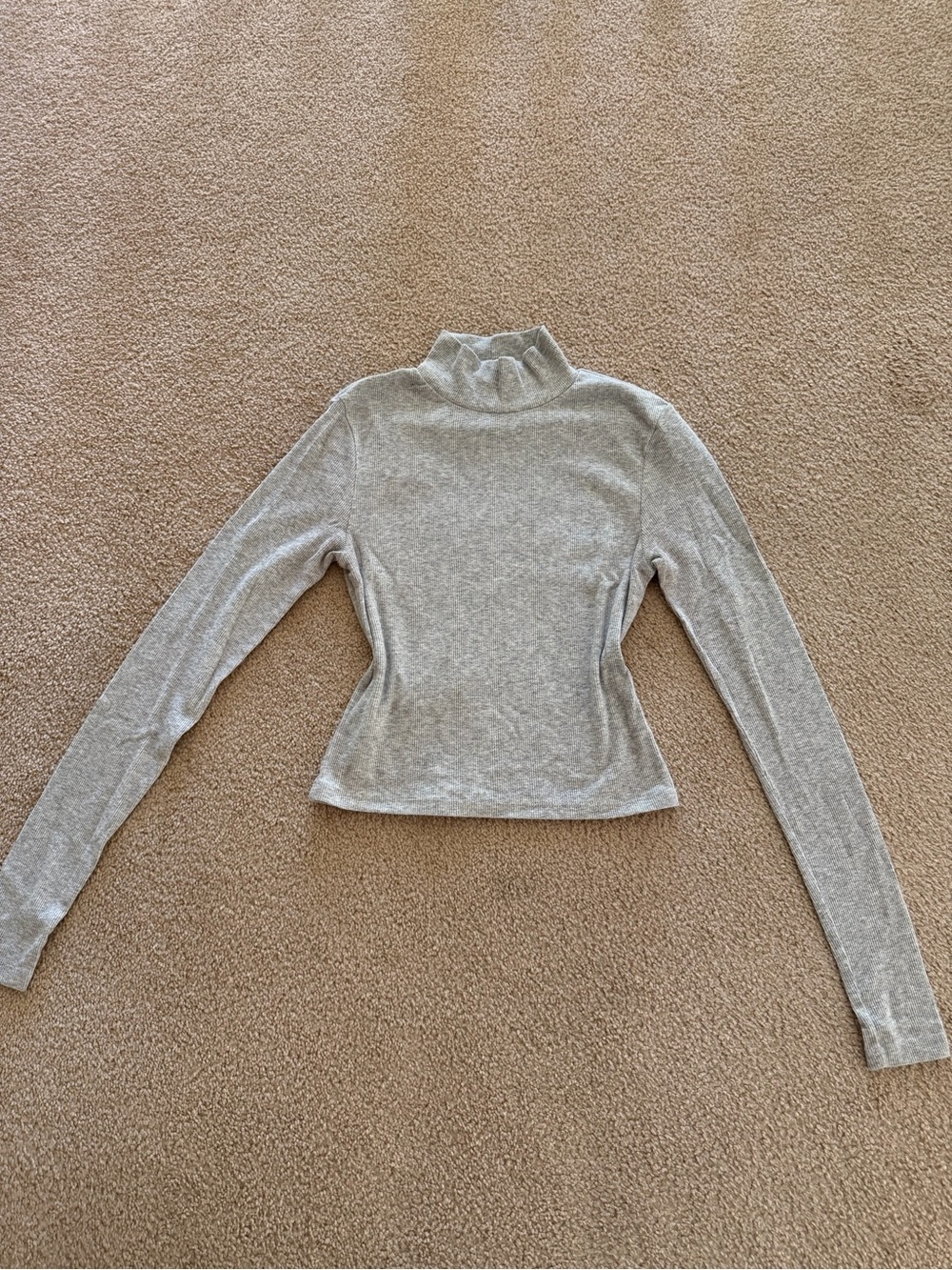 Women’s American Eagle Gray Mockneck Long Sleeve Top